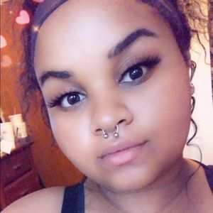 Meet your Posher, Nyree